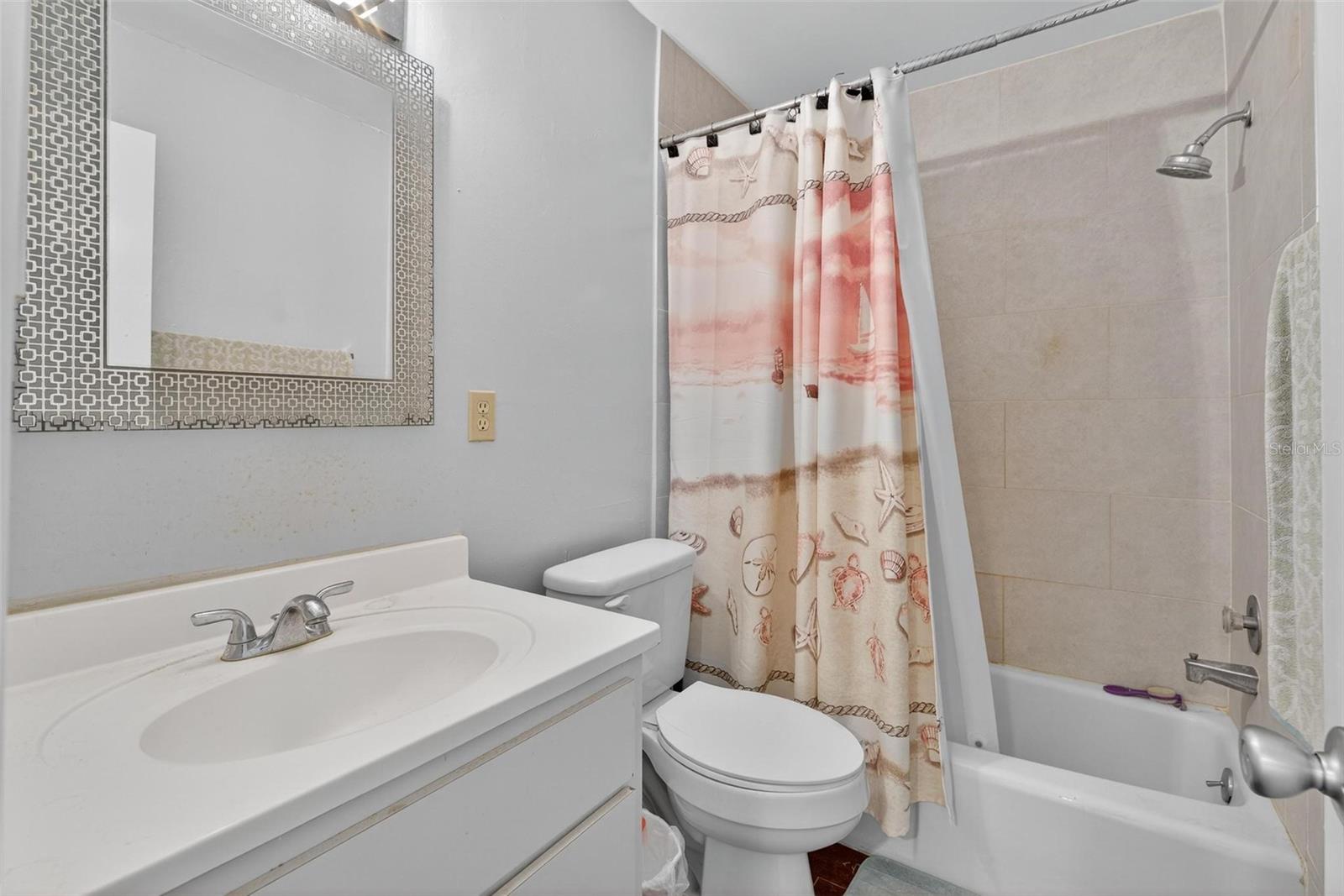 Image 17 of 33 For 500 Newell Hill Rd  101c