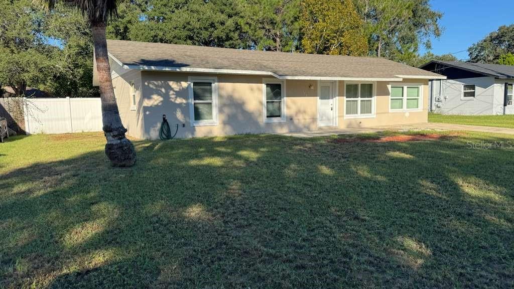 Image 2 of 20 For 545 Oak Drive