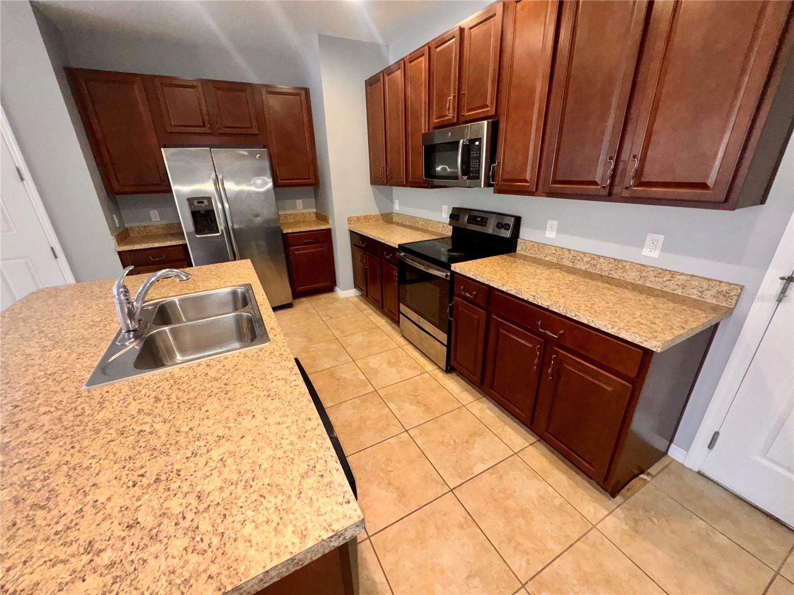 Image 10 of 31 For 499 Merry Brook Circle