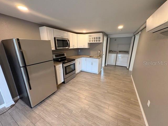 Image 4 of 13 For 840 Bethune Drive