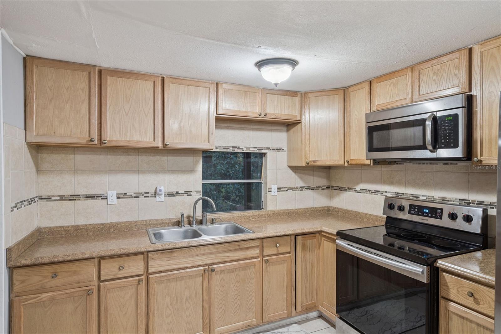 Image 18 of 30 For 1310 6th Street