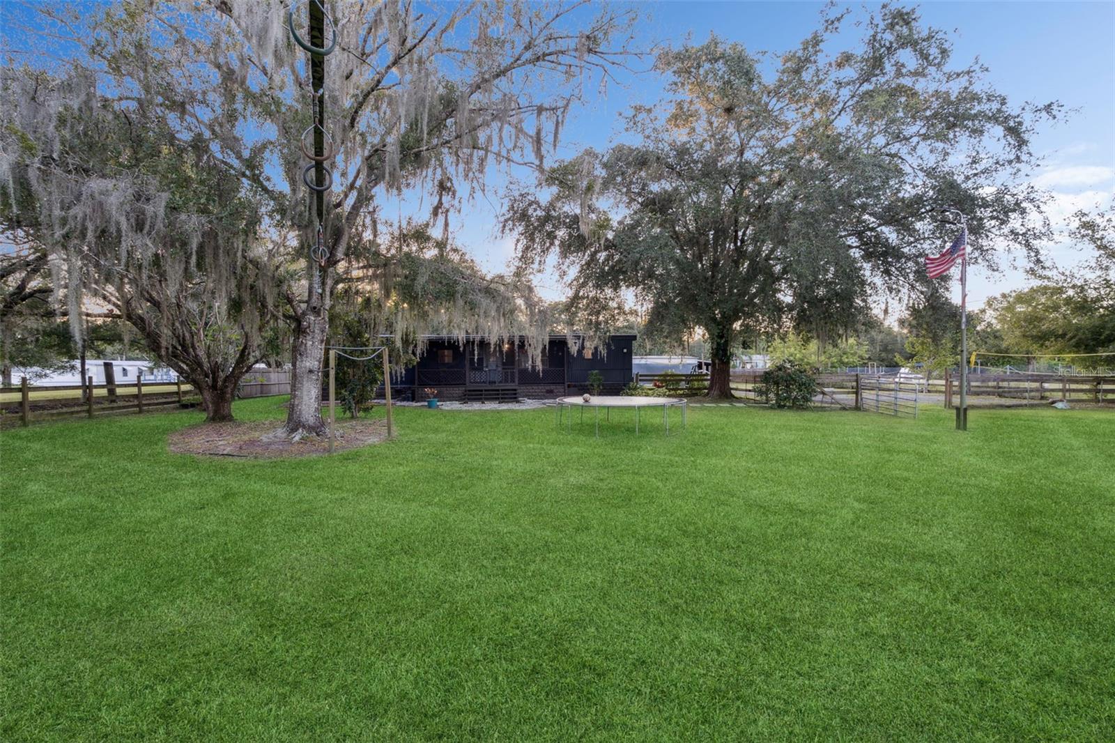 Image 3 of 30 For 1310 6th Street