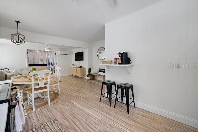 Image 10 of 31 For 6818 Pinebranch Point