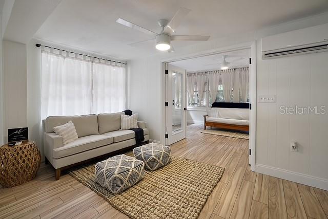 Image 11 of 31 For 6818 Pinebranch Point