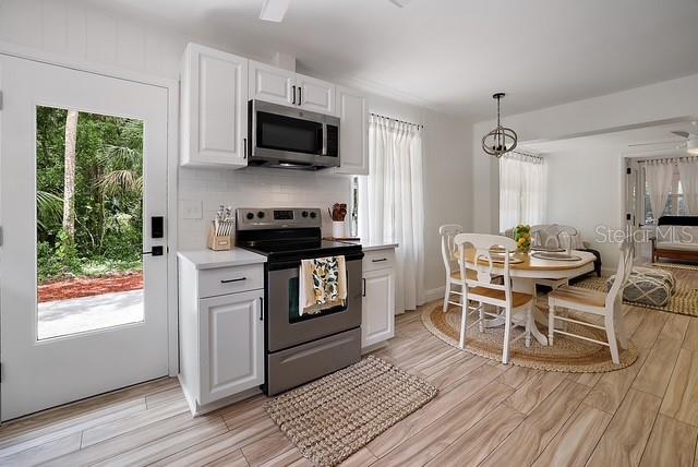 Image 6 of 31 For 6818 Pinebranch Point