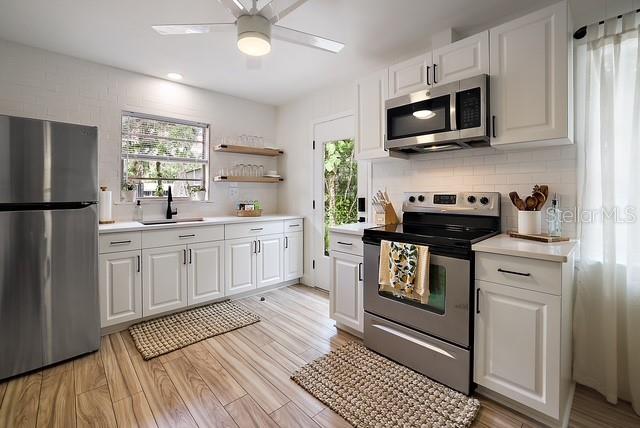 Image 8 of 31 For 6818 Pinebranch Point