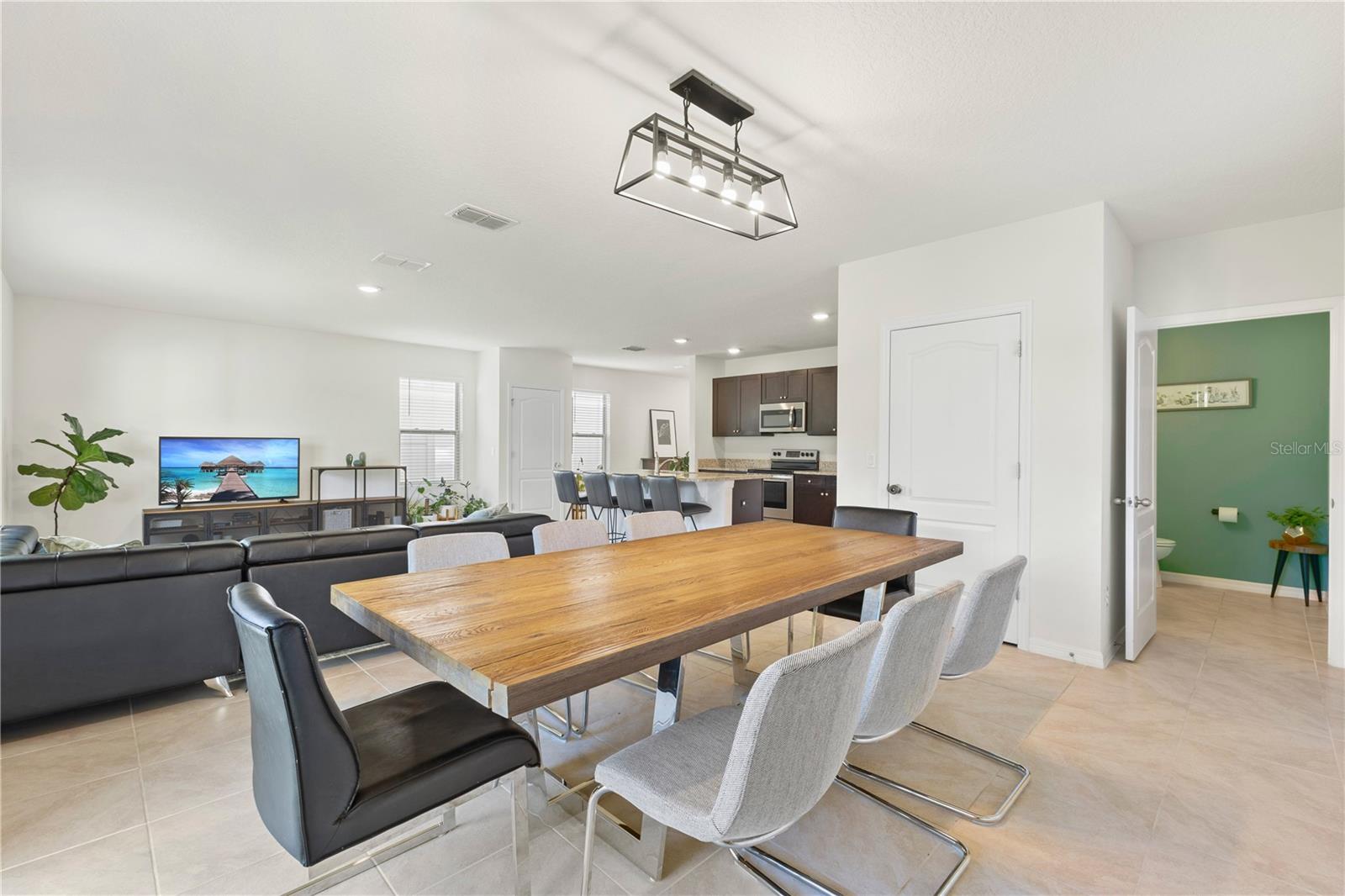 Image 18 of 53 For 3090 Timber Hawk Circle