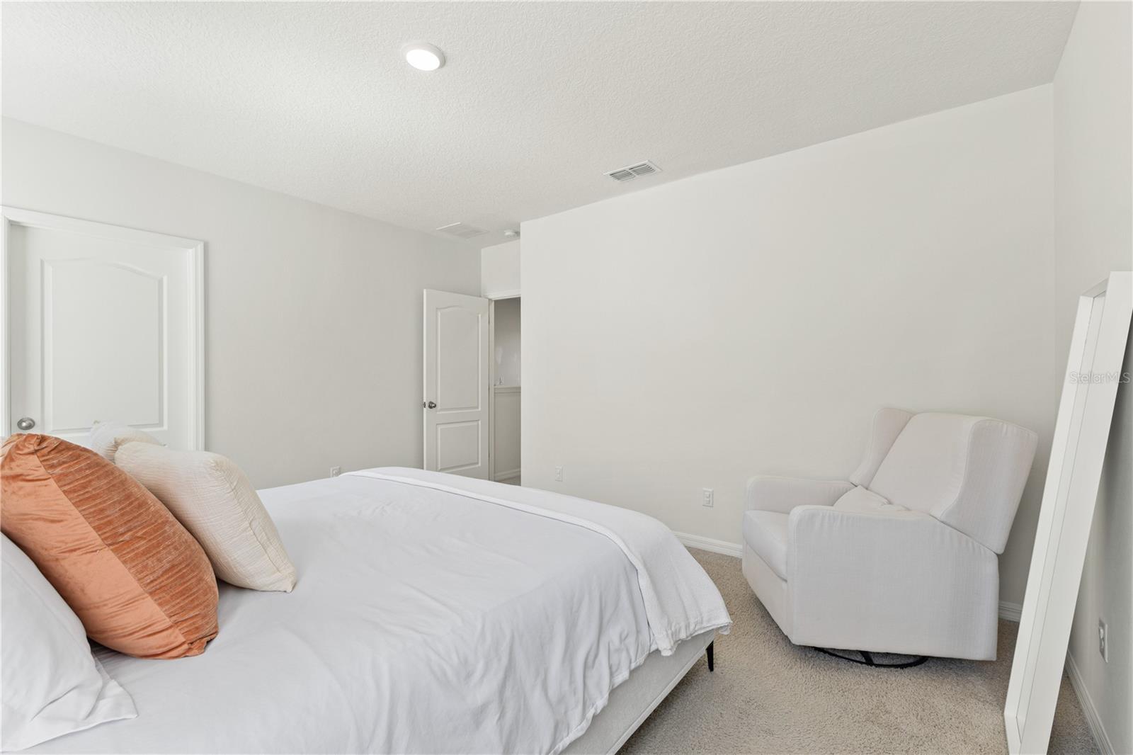 Image 35 of 53 For 3090 Timber Hawk Circle