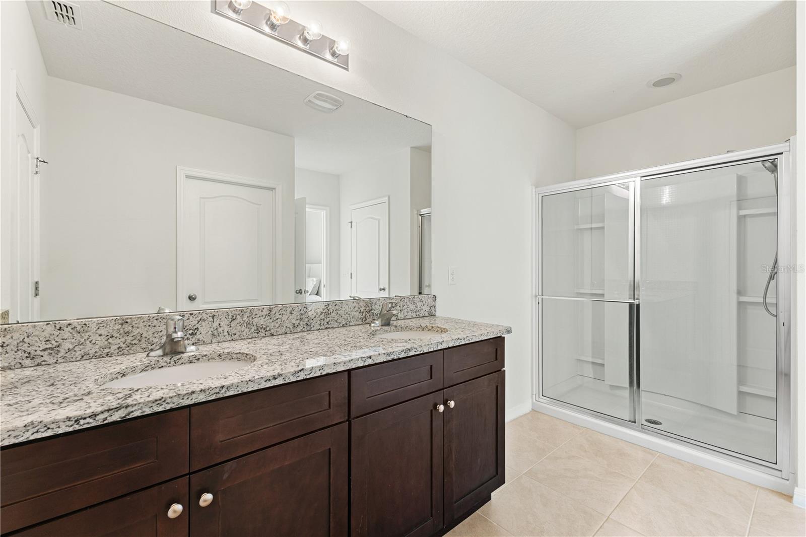 Image 37 of 53 For 3090 Timber Hawk Circle