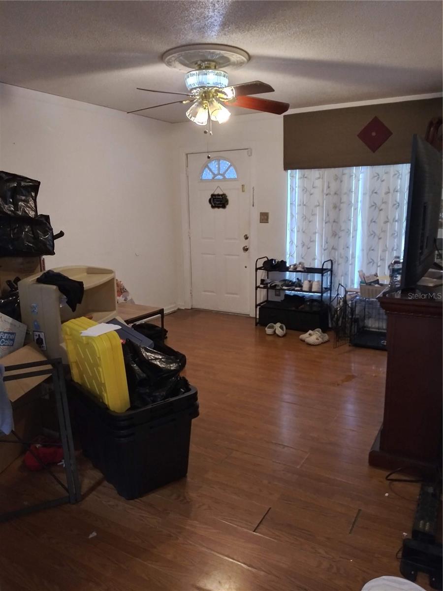 Image 16 of 33 For 4636 Kempston Court