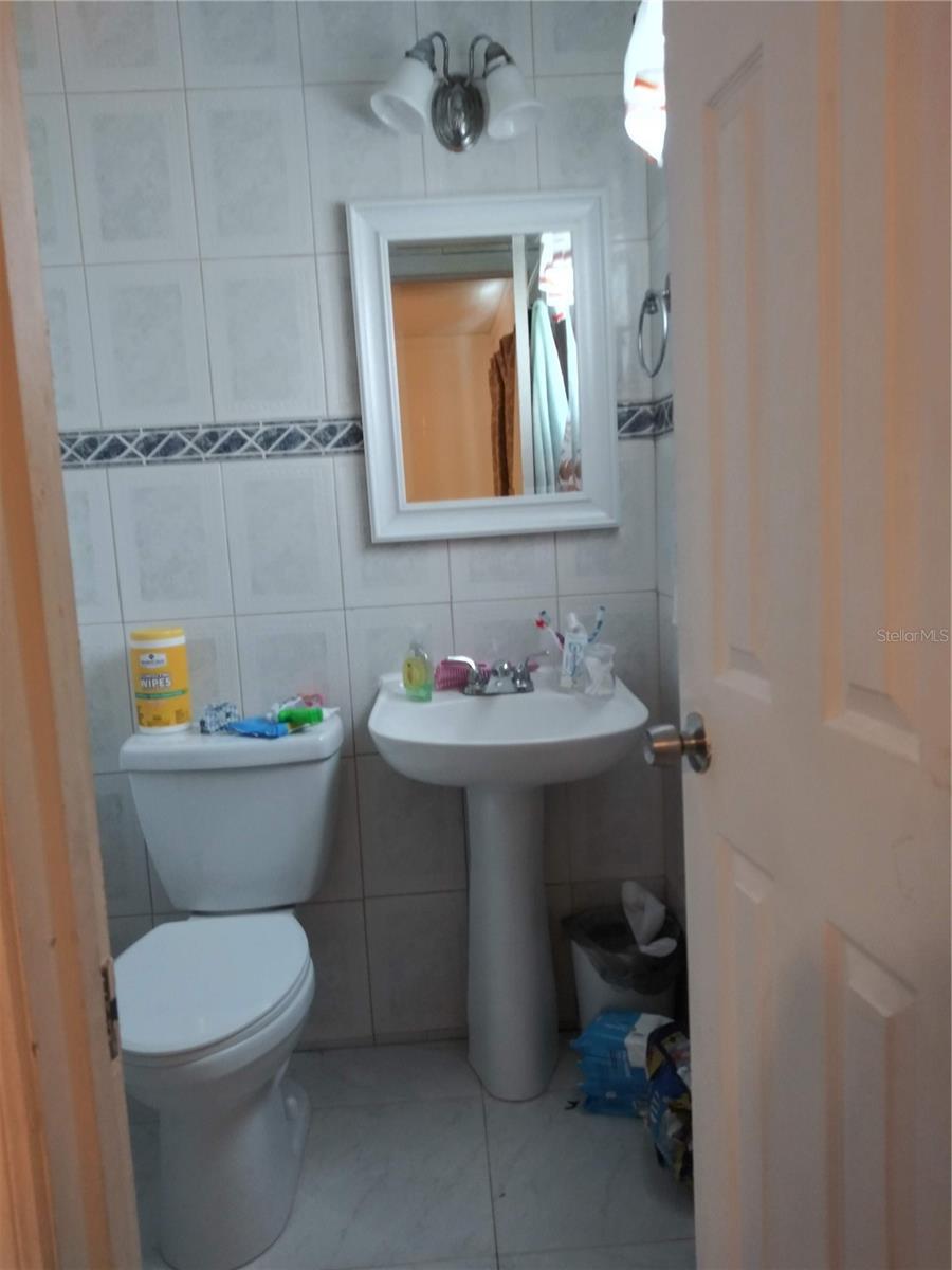 Image 23 of 33 For 4636 Kempston Court
