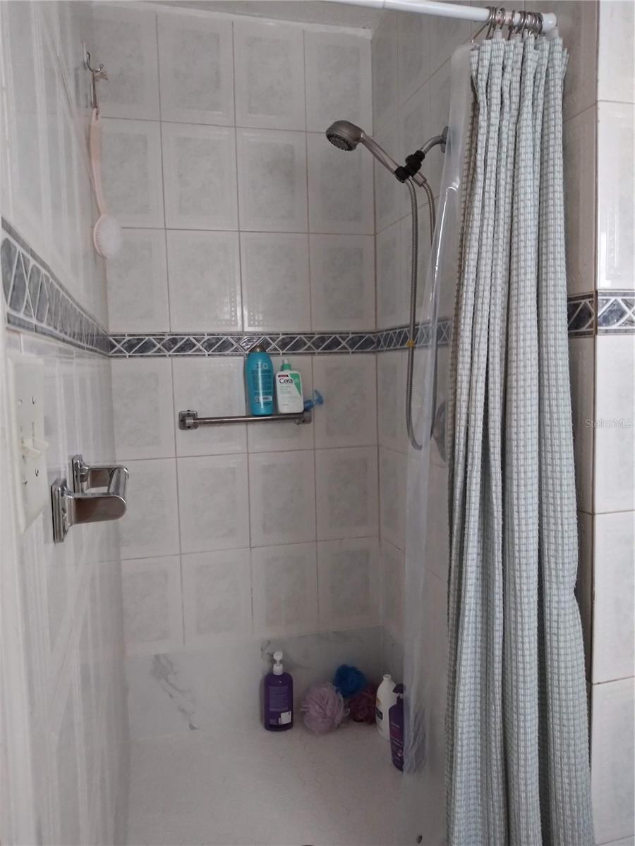 Image 24 of 33 For 4636 Kempston Court