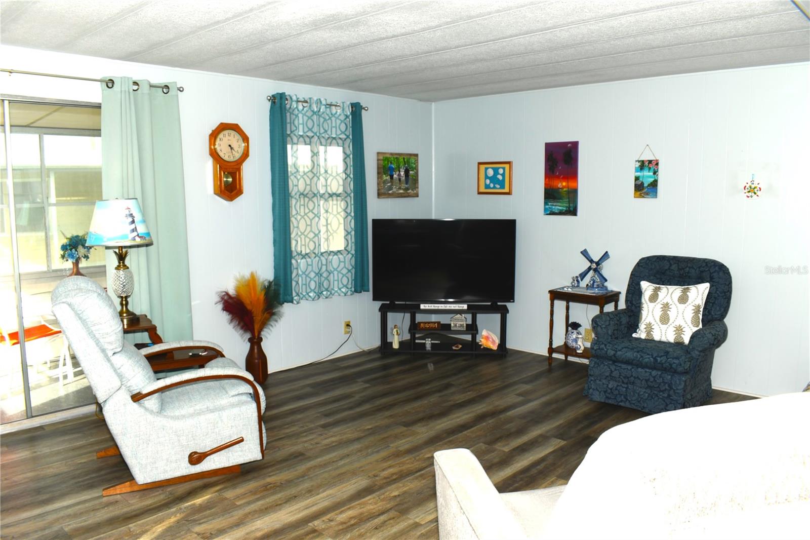 Image 3 of 18 For 640 Lakeside Ranch Lane