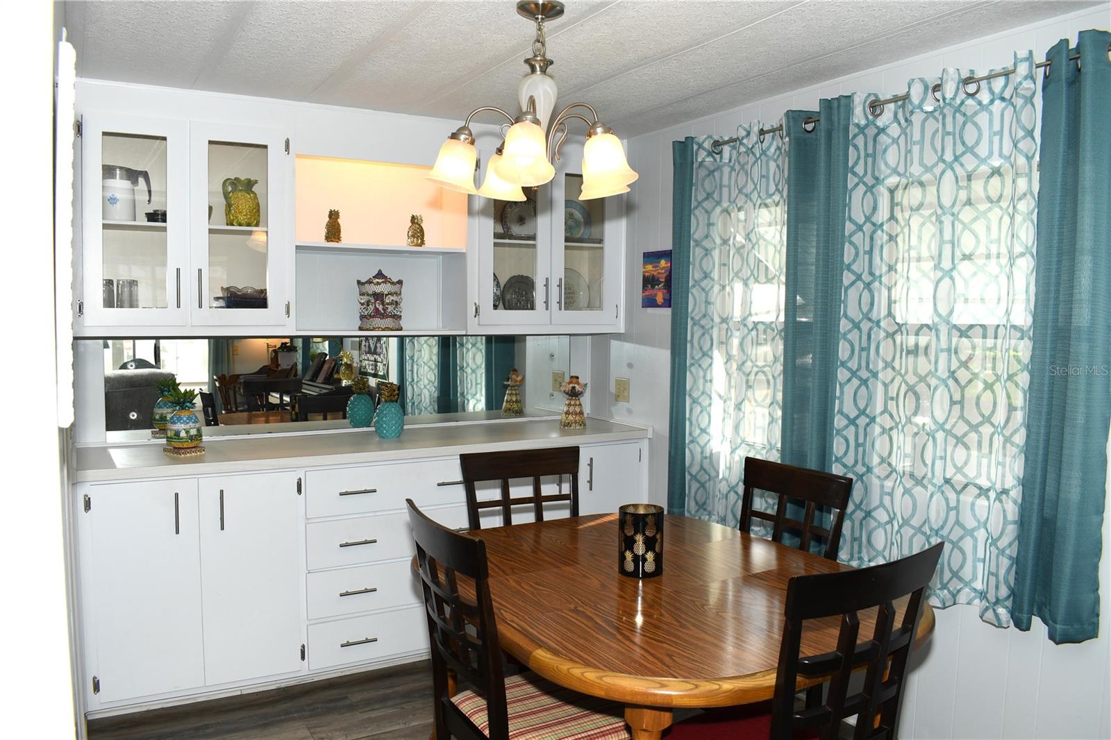 Image 5 of 18 For 640 Lakeside Ranch Lane