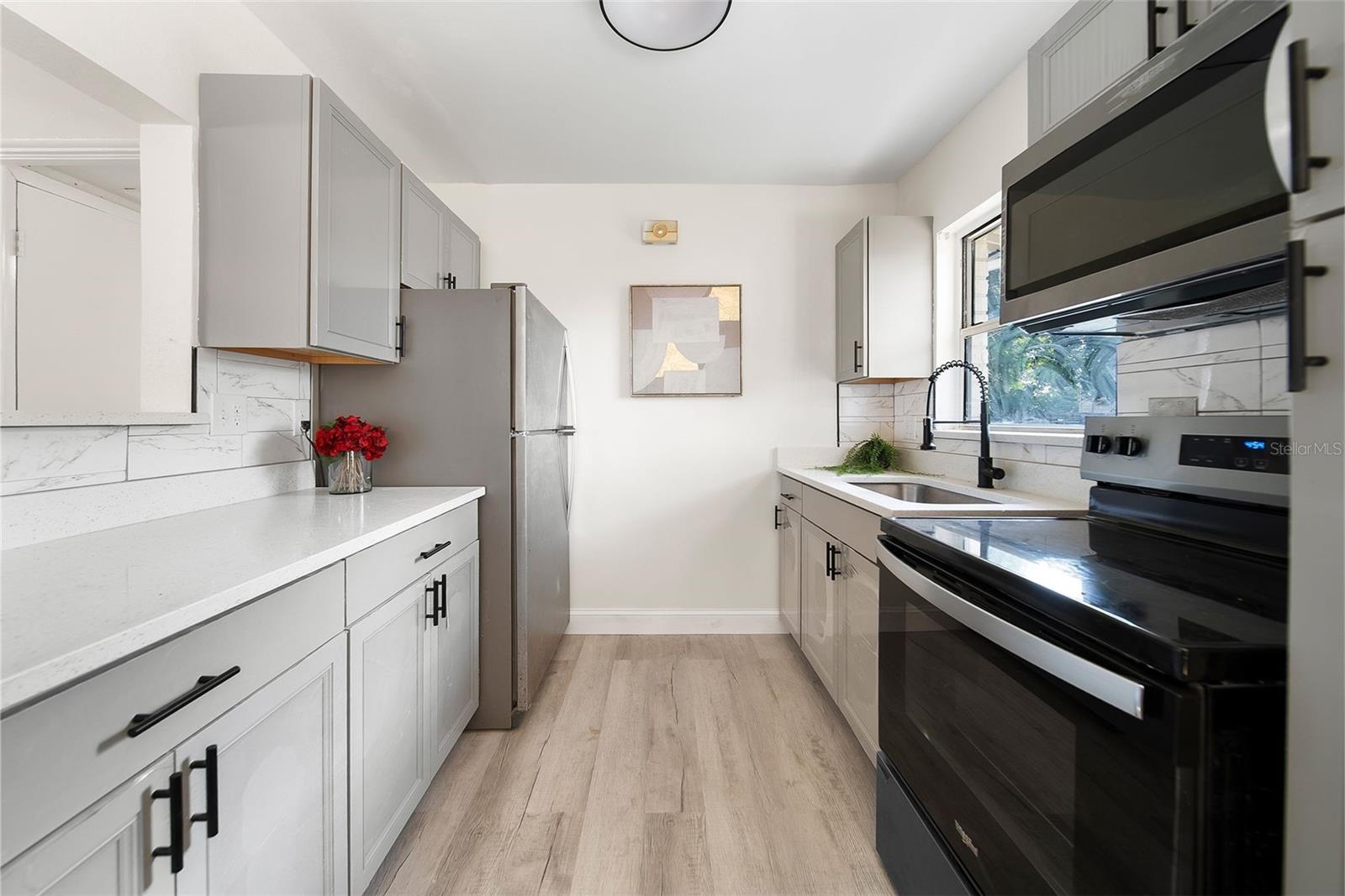 Image 7 of 16 For 3 Cassia Lane