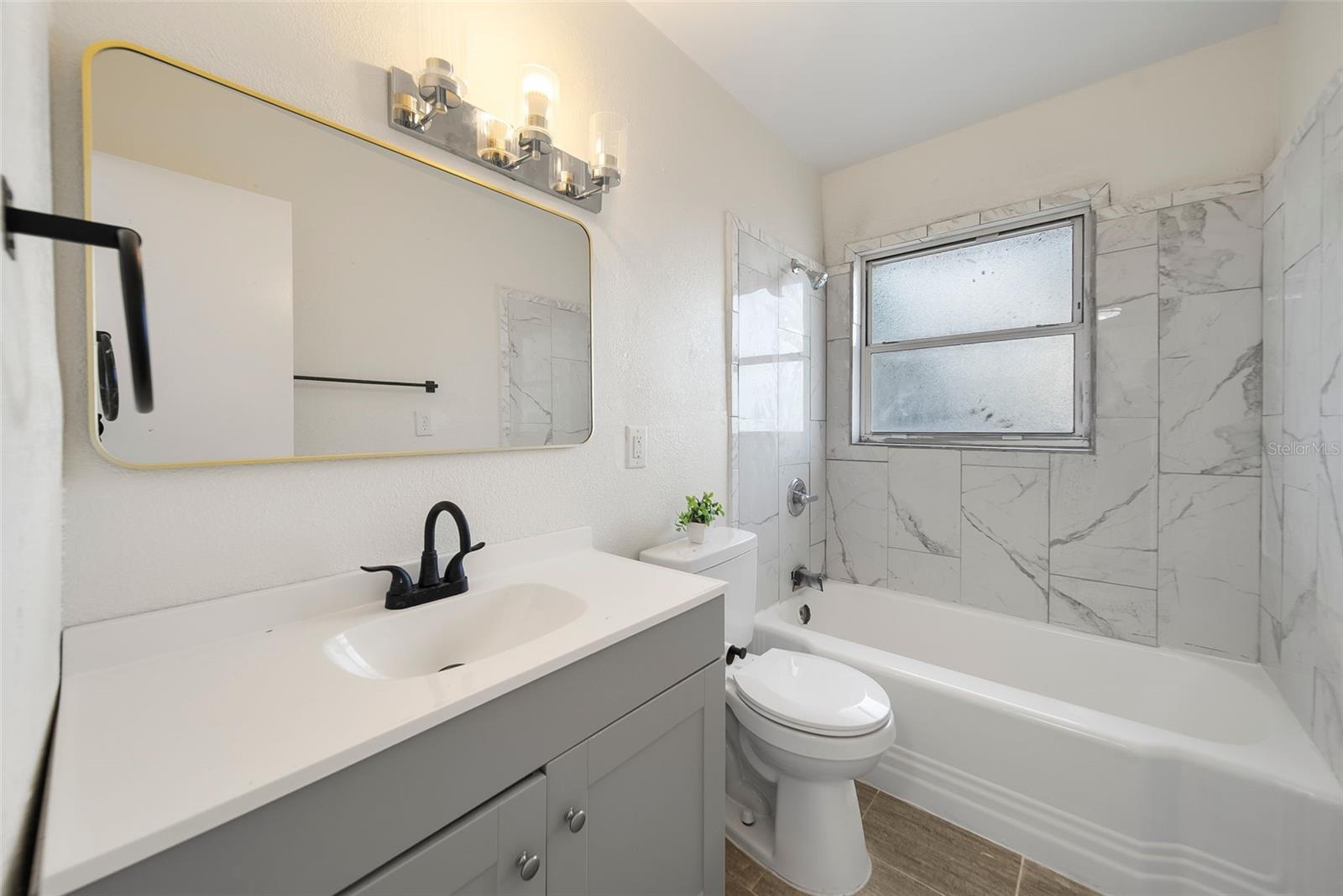 Image 9 of 16 For 3 Cassia Lane