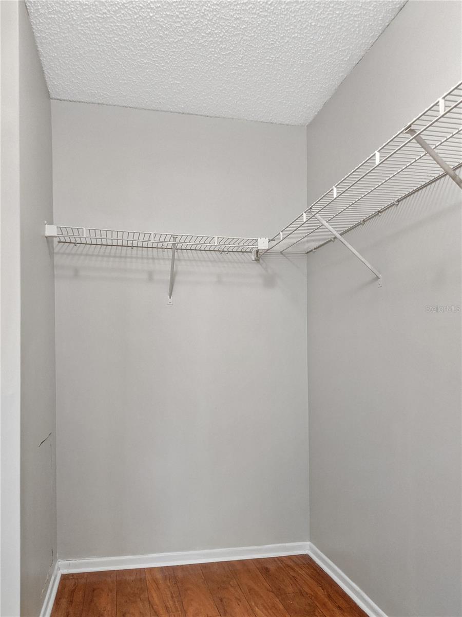 Image 11 of 13 For 2569 Grassy Point Drive 201