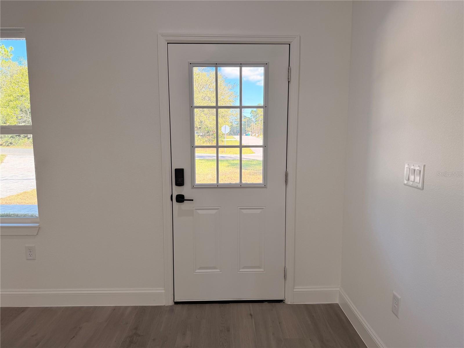 Listing photo id 6 for 3736 Galleon Street