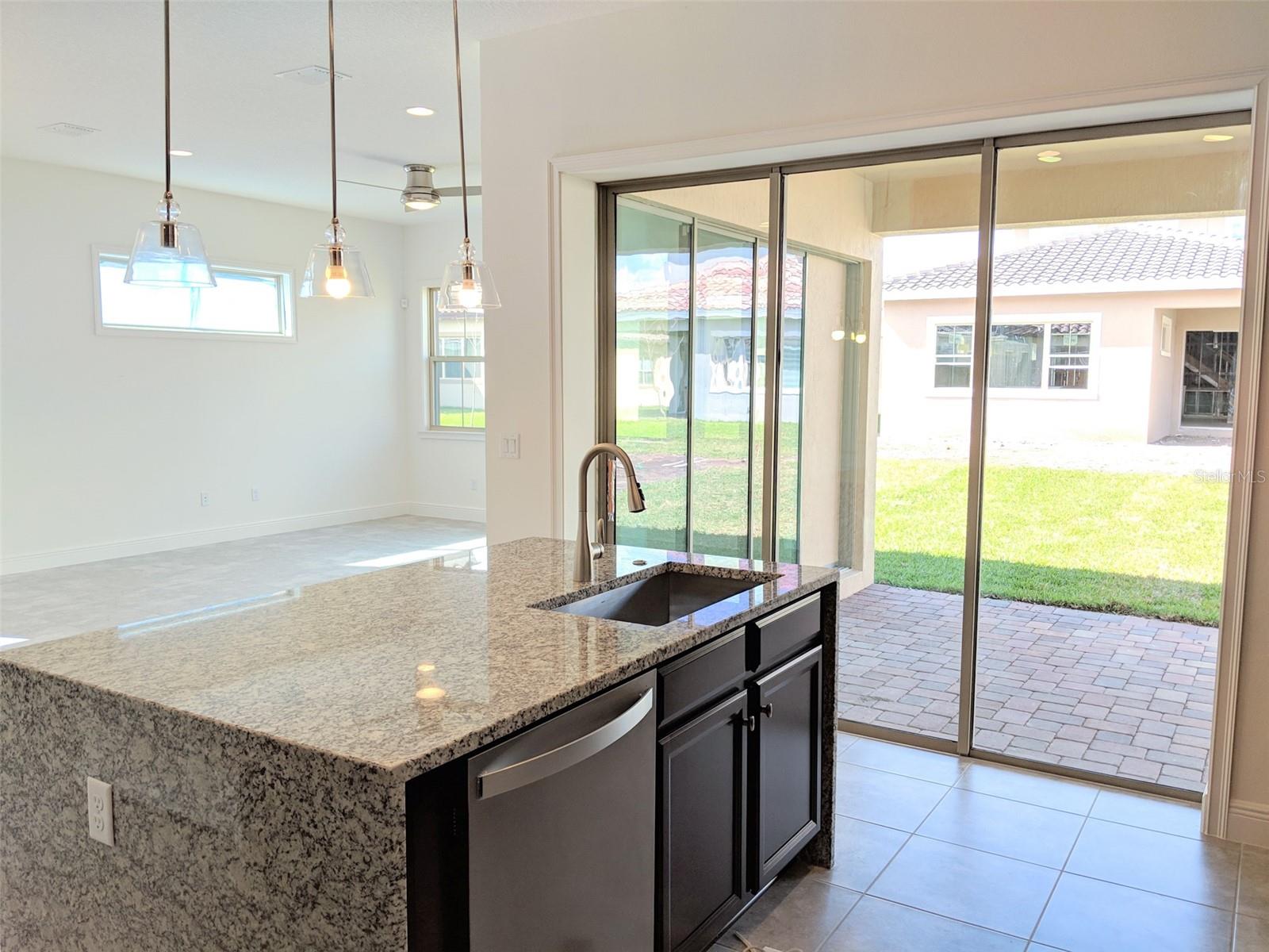 Image 5 of 27 For 10455 Winwick Lane