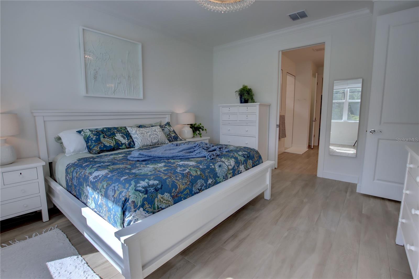 Image 32 of 39 For 6364 Snow Tree Lane