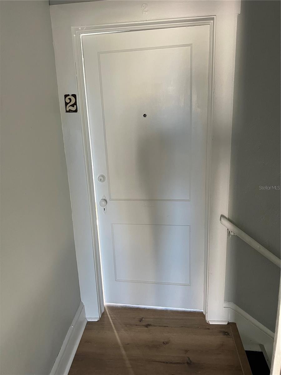 Image 3 of 10 For 713 Davis Street 2