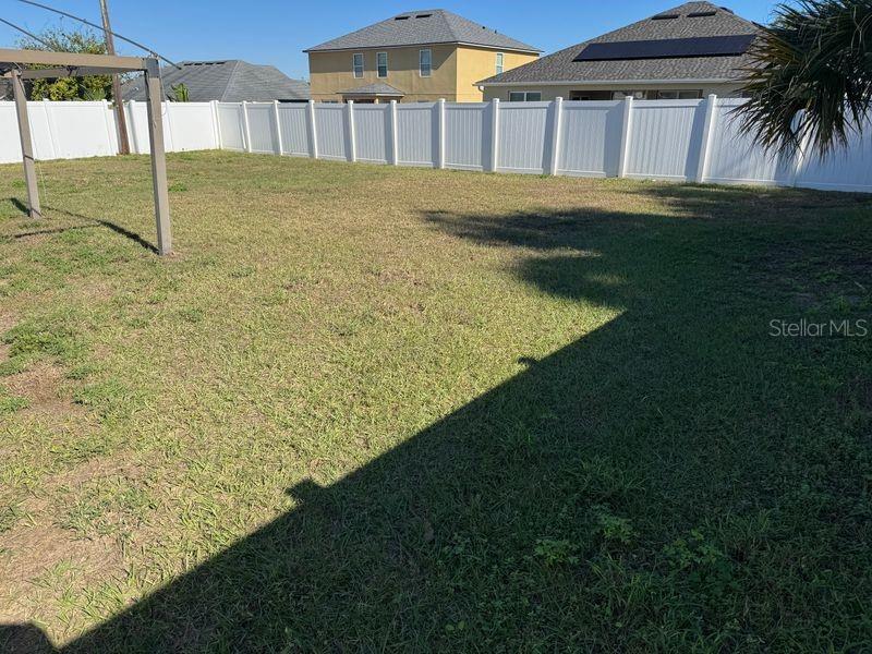 Image 13 of 15 For 2148 Angel Fish Loop