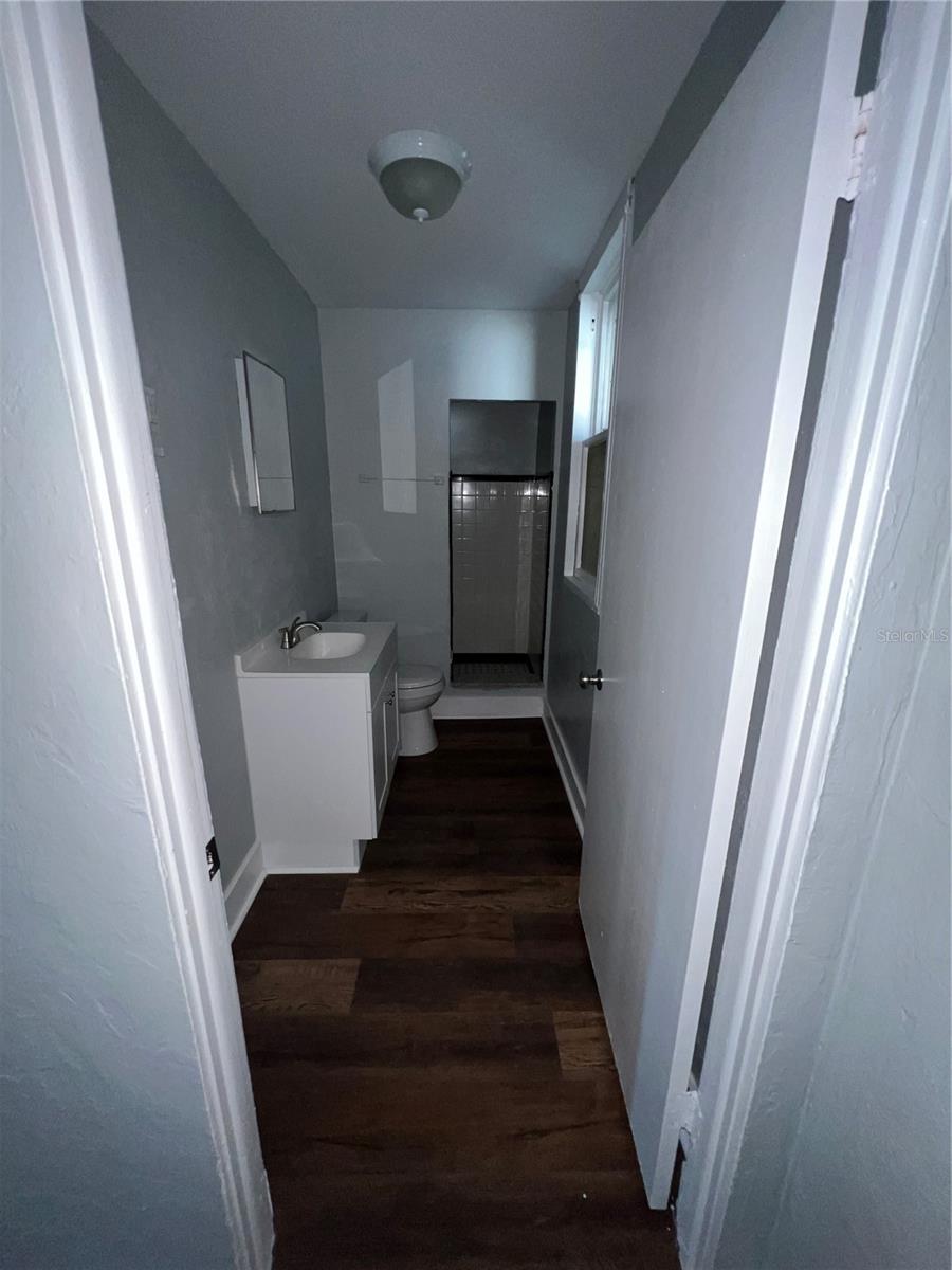 Image 9 of 11 For 323 Franklin Street