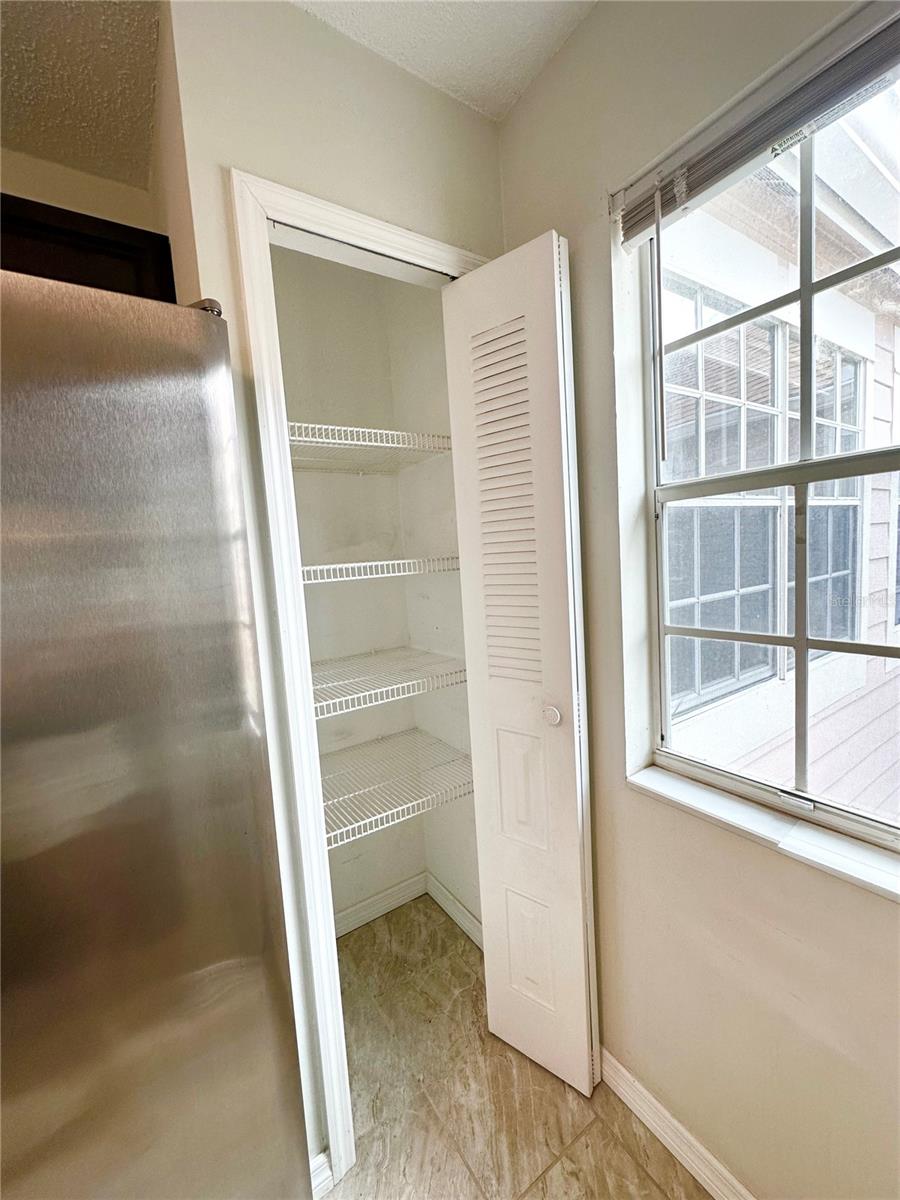 Image 17 of 37 For 654 Roaring Drive 228