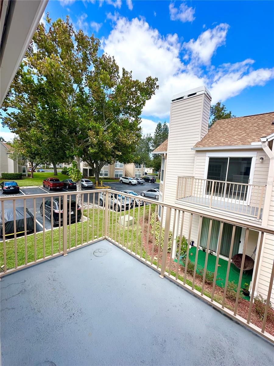 Image 35 of 37 For 654 Roaring Drive 228