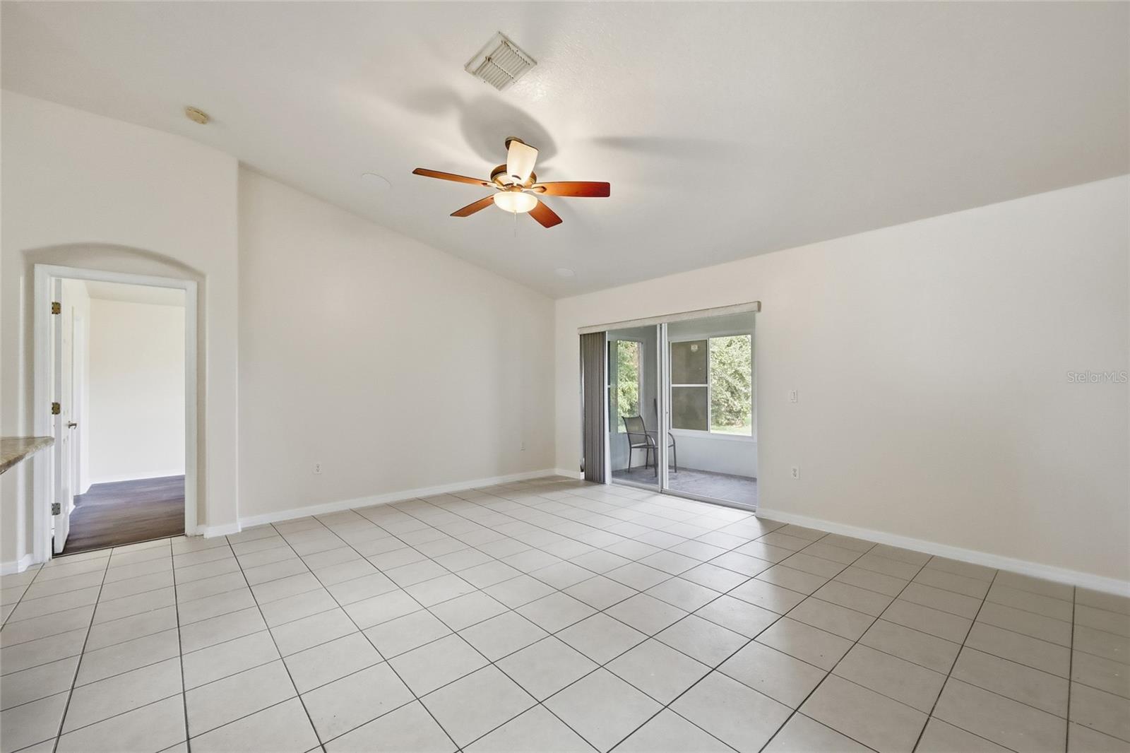 Image 34 of 40 For 917 Alsace Drive