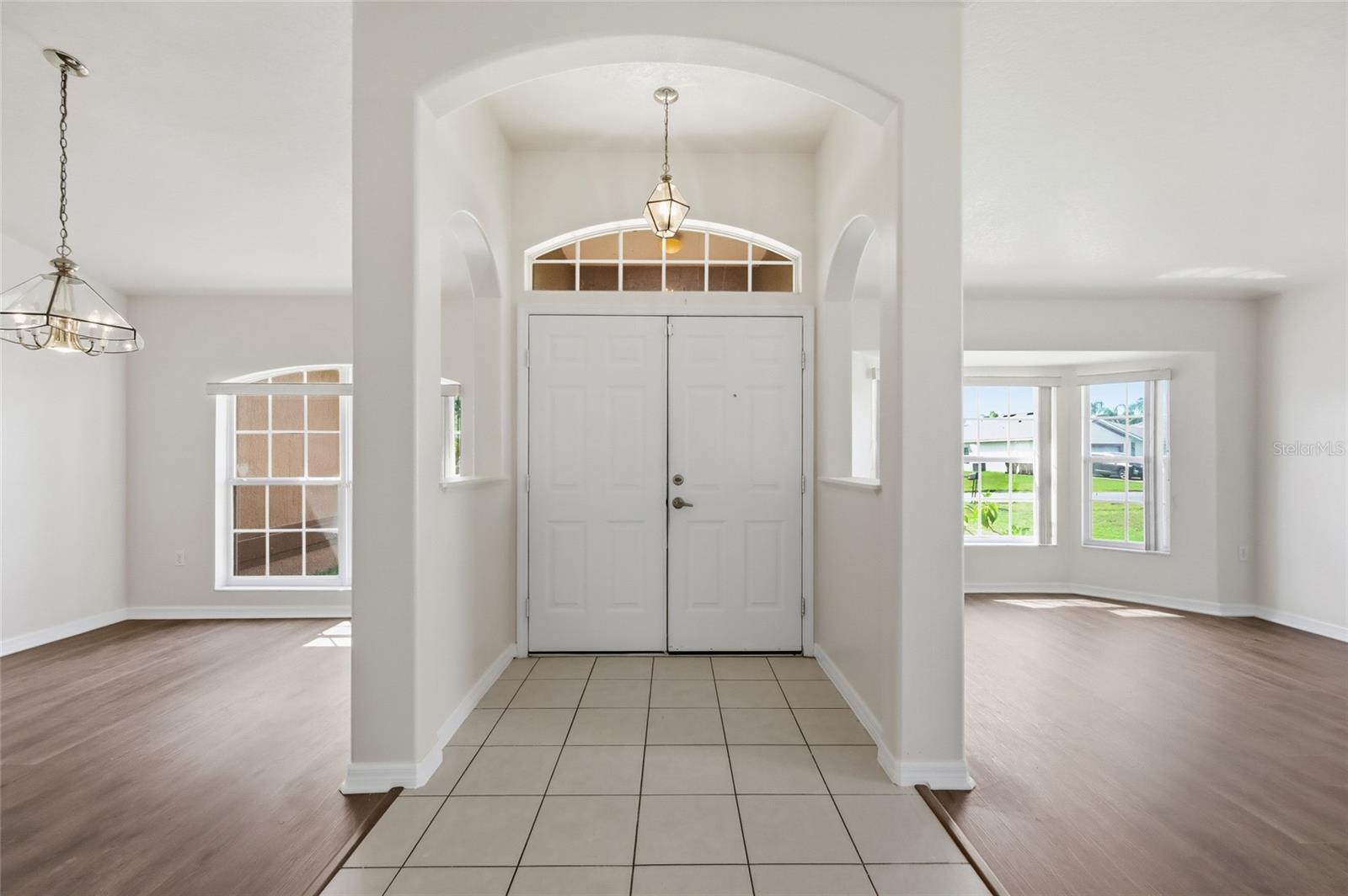 Image 5 of 40 For 917 Alsace Drive