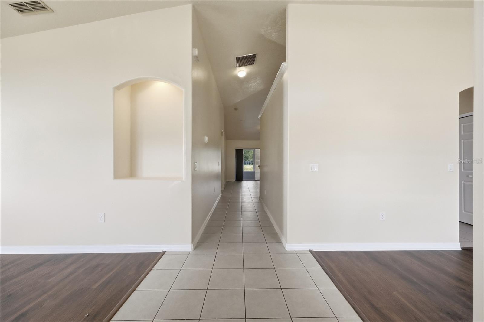 Image 8 of 40 For 917 Alsace Drive