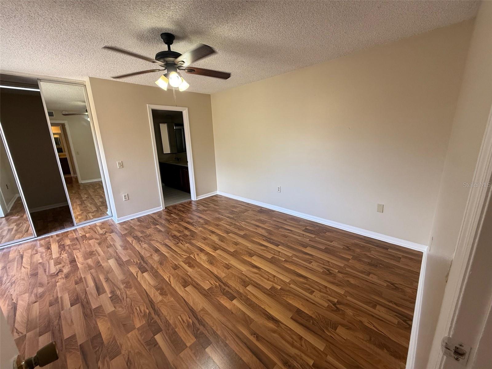 Image 8 of 15 For 5292 Brook Court 211