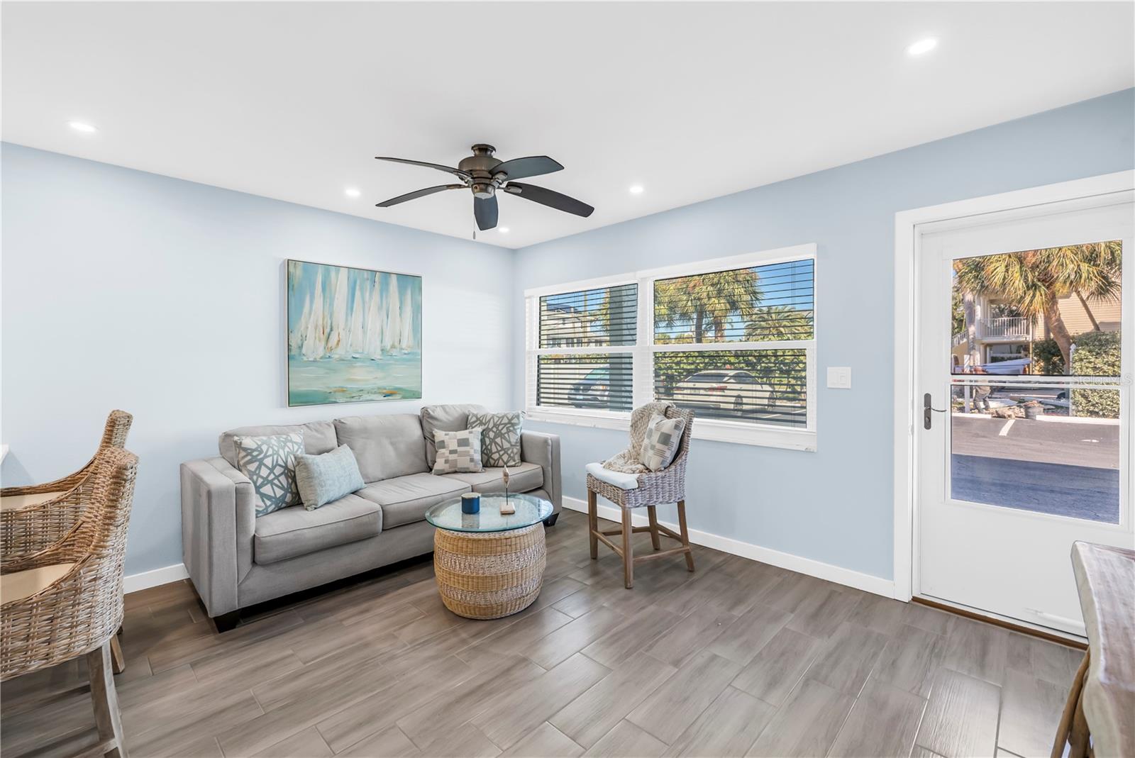 Image 11 of 32 For 8615 Bay Drive 2