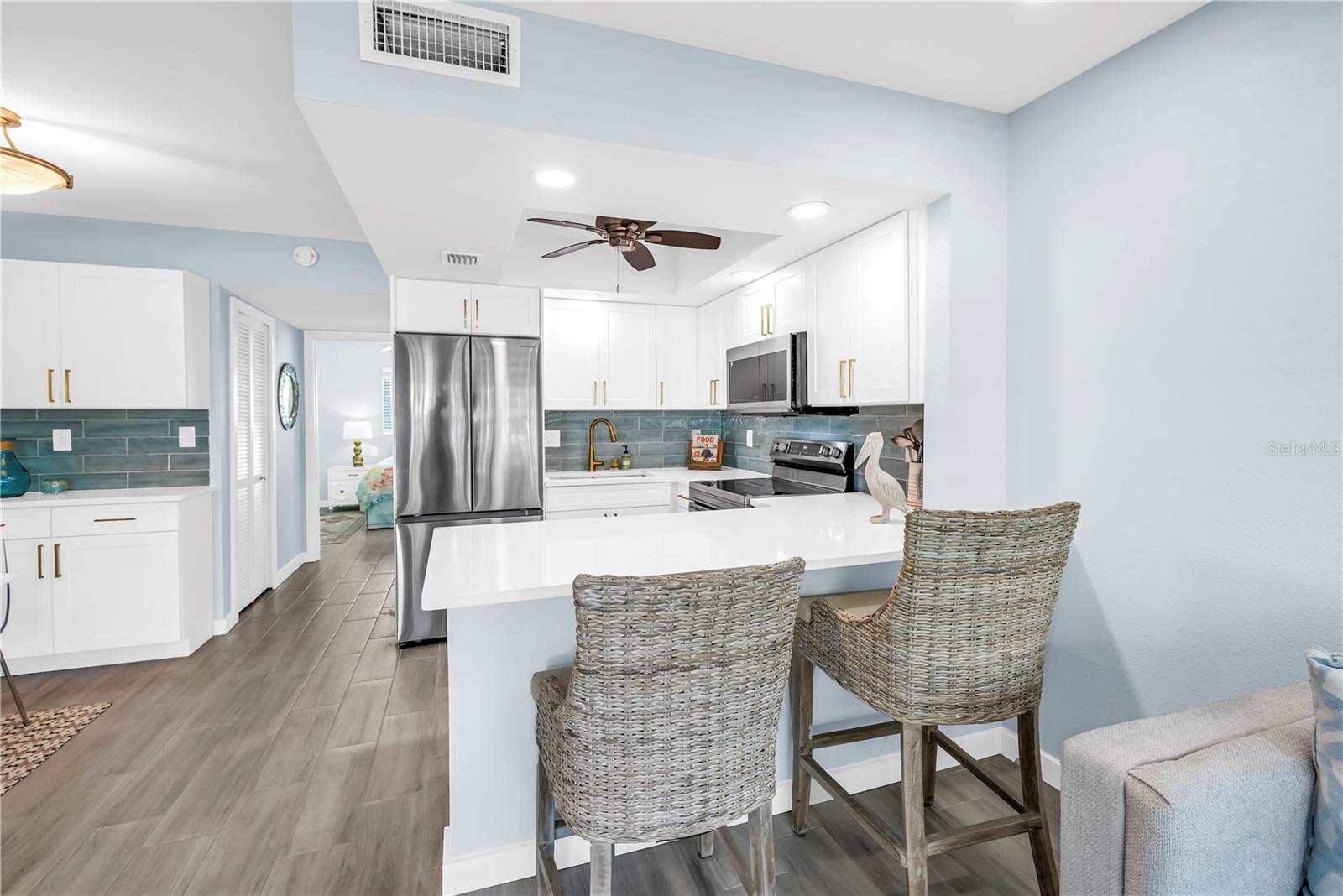 Image 13 of 32 For 8615 Bay Drive 2