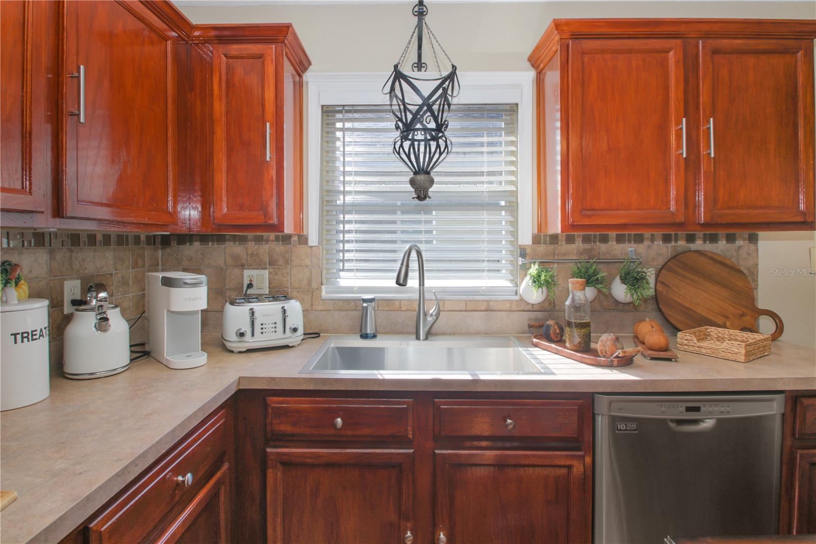 Image 9 of 29 For 2776 Falcon Crest Place