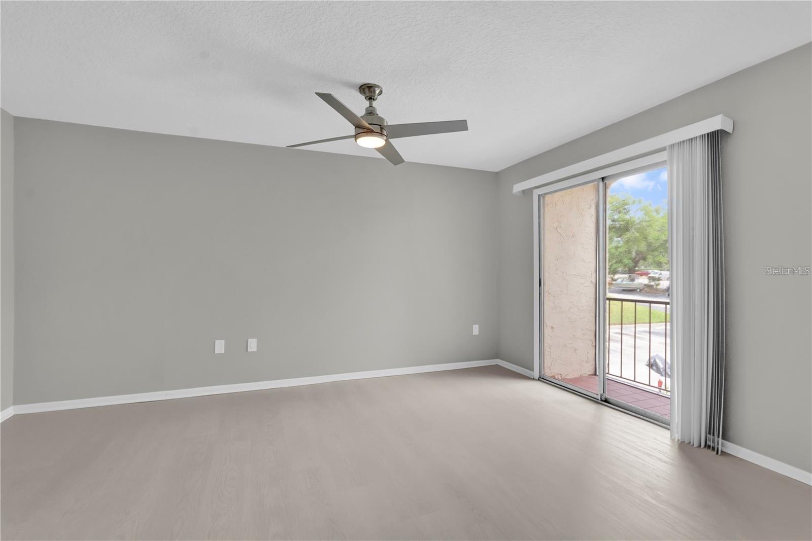 Image 22 of 25 For 514 Orange Drive 31