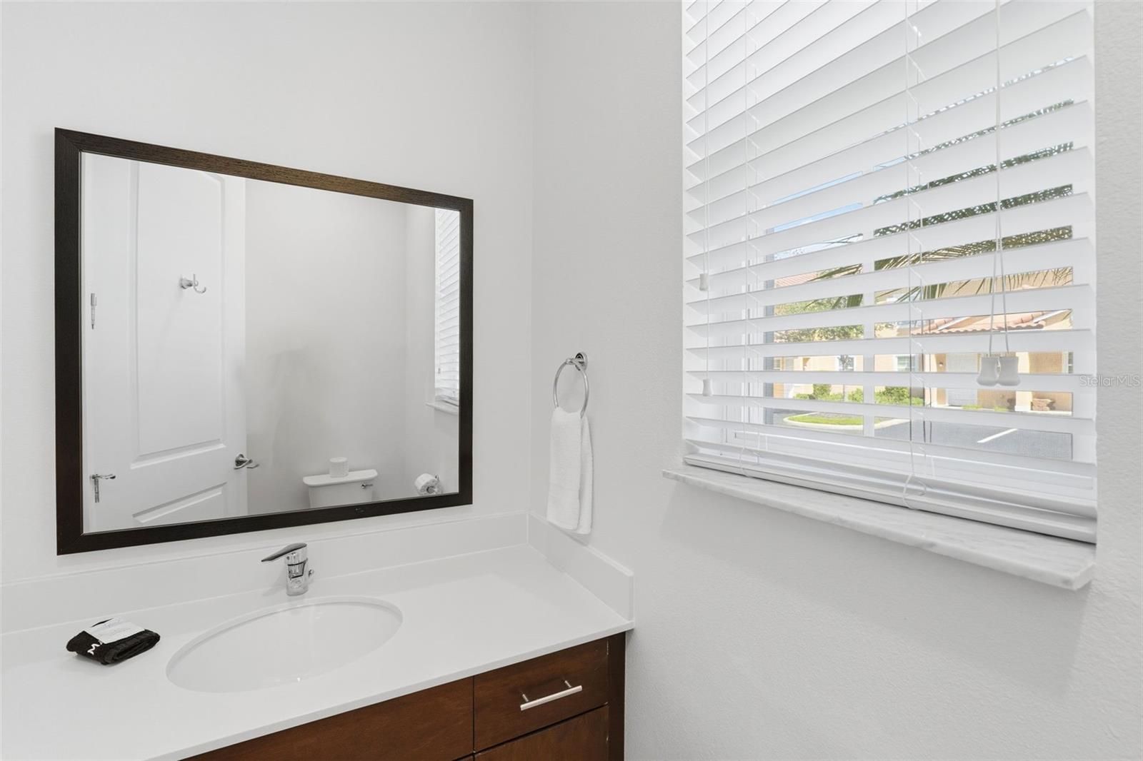 Image 19 of 53 For 2624 Bugatti Court