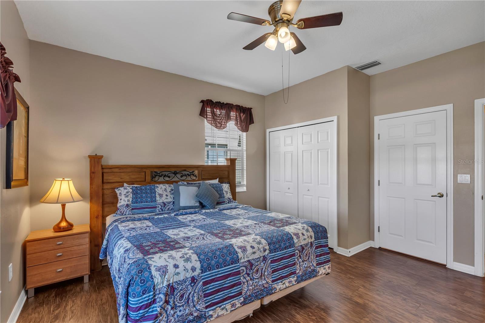 Image 20 of 61 For 708 Eola Way