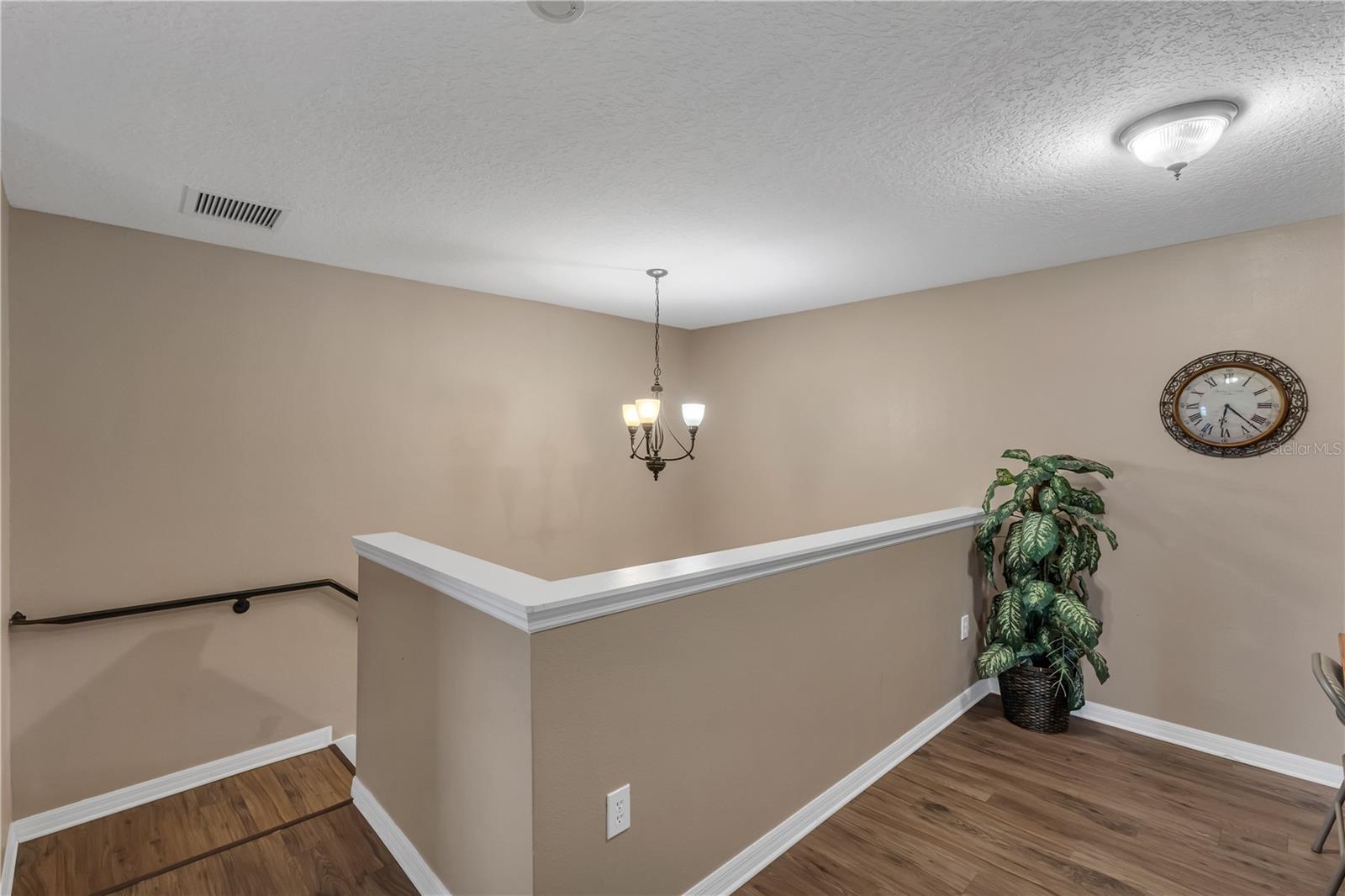 Image 28 of 61 For 708 Eola Way