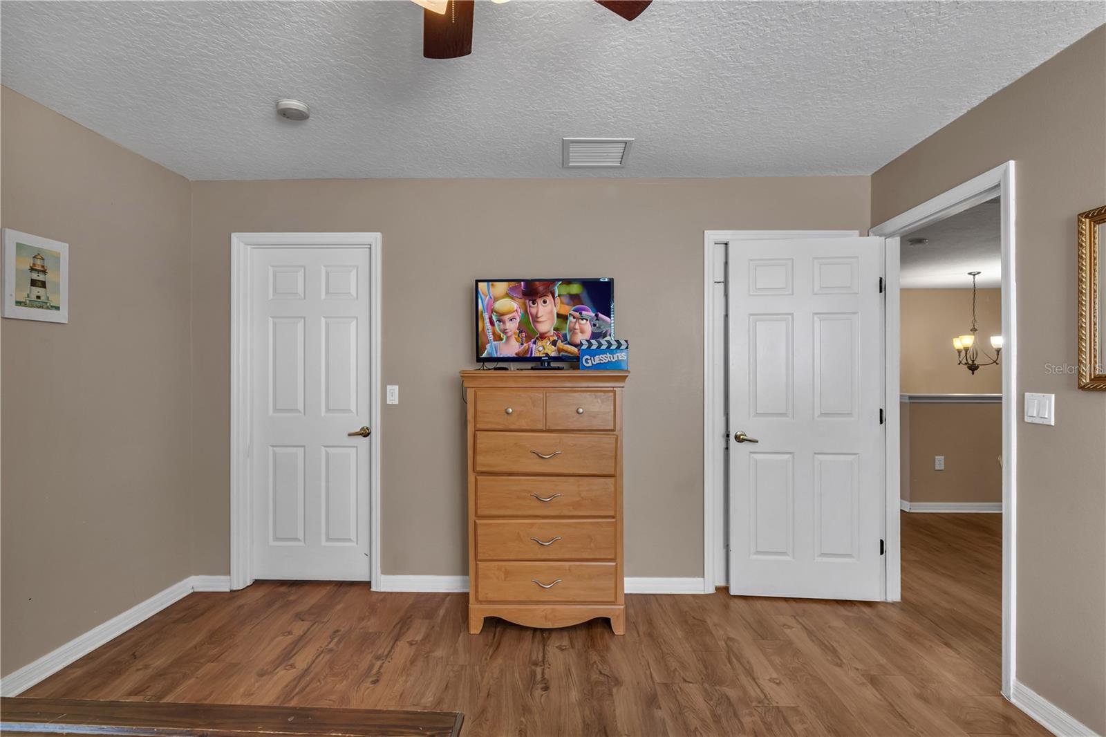 Image 33 of 61 For 708 Eola Way