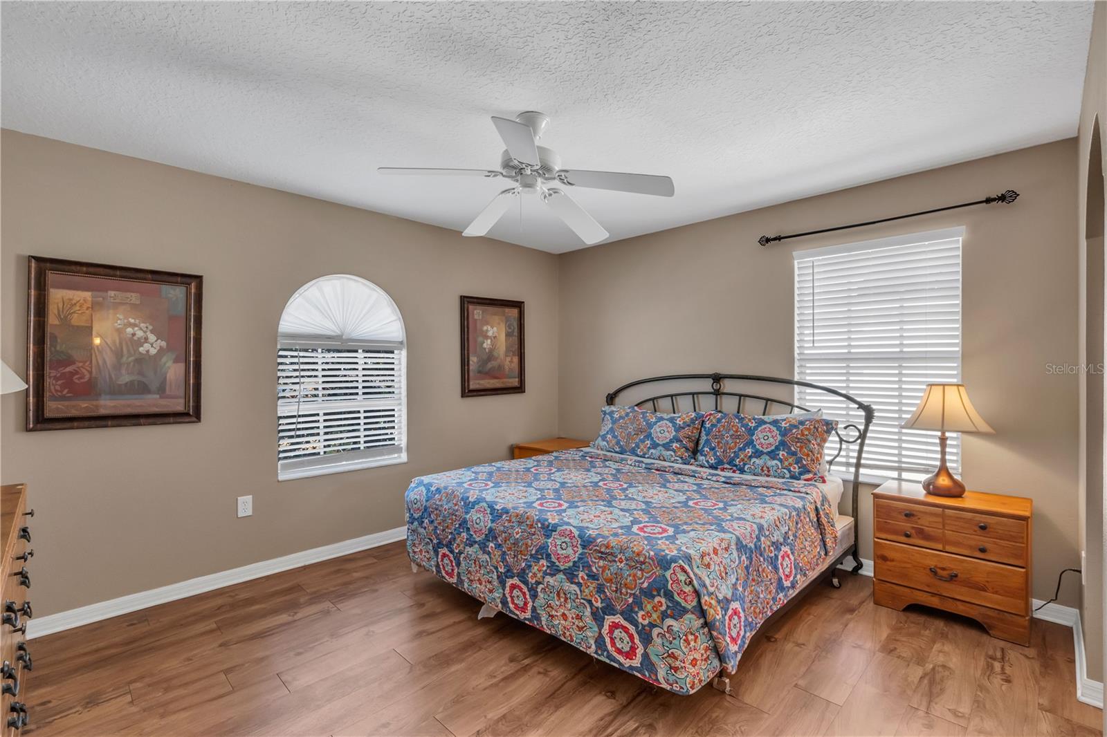 Image 34 of 61 For 708 Eola Way