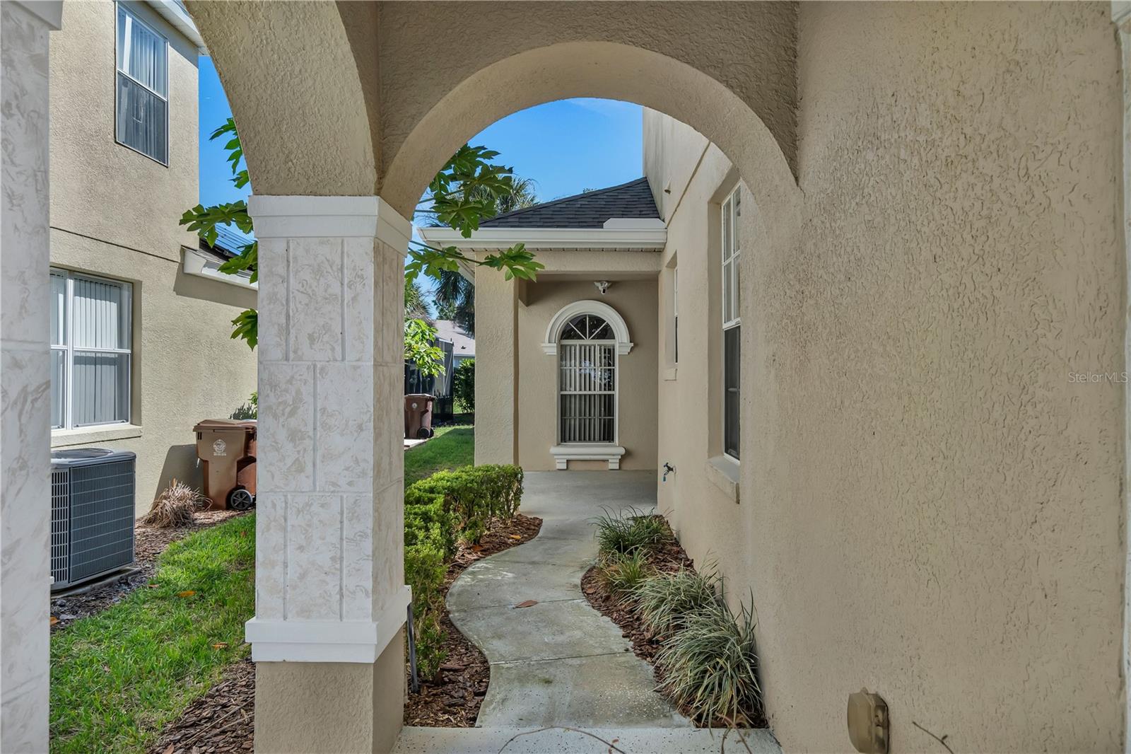 Image 47 of 61 For 708 Eola Way