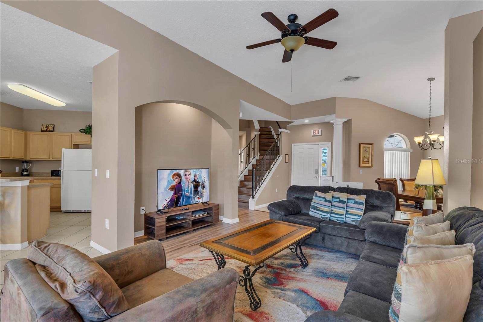 Image 7 of 61 For 708 Eola Way