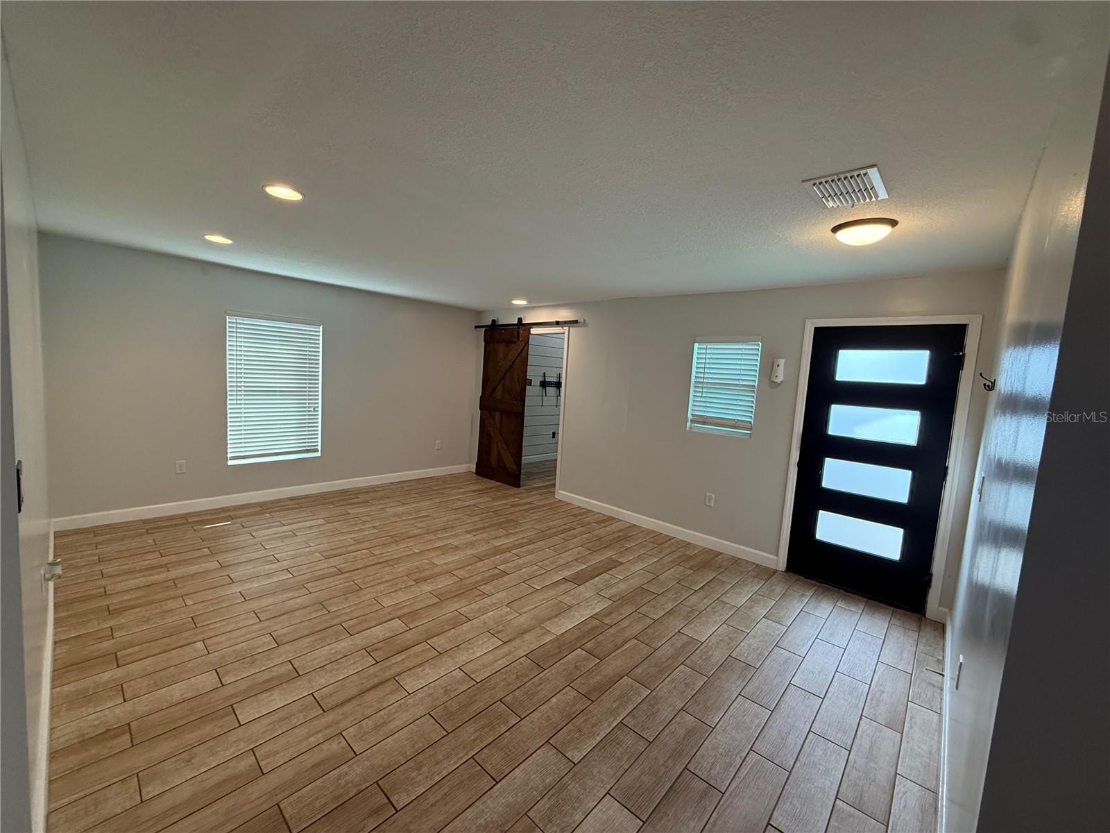 Image 2 of 51 For 2545 El Portal Avenue