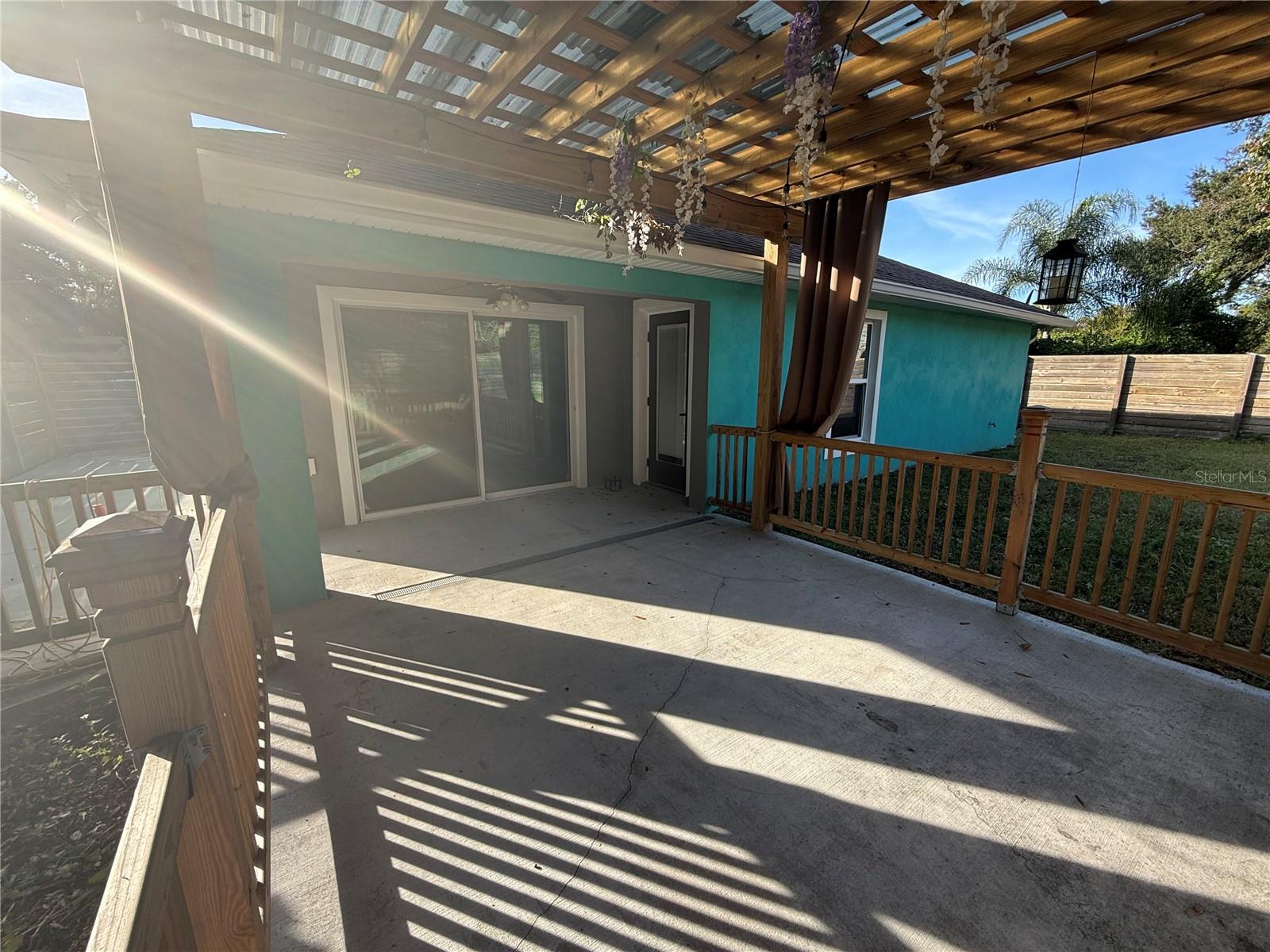 Image 41 of 51 For 2545 El Portal Avenue