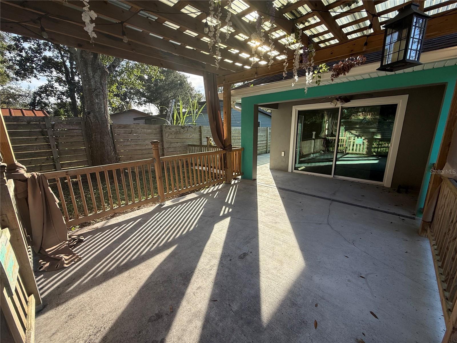 Image 42 of 51 For 2545 El Portal Avenue