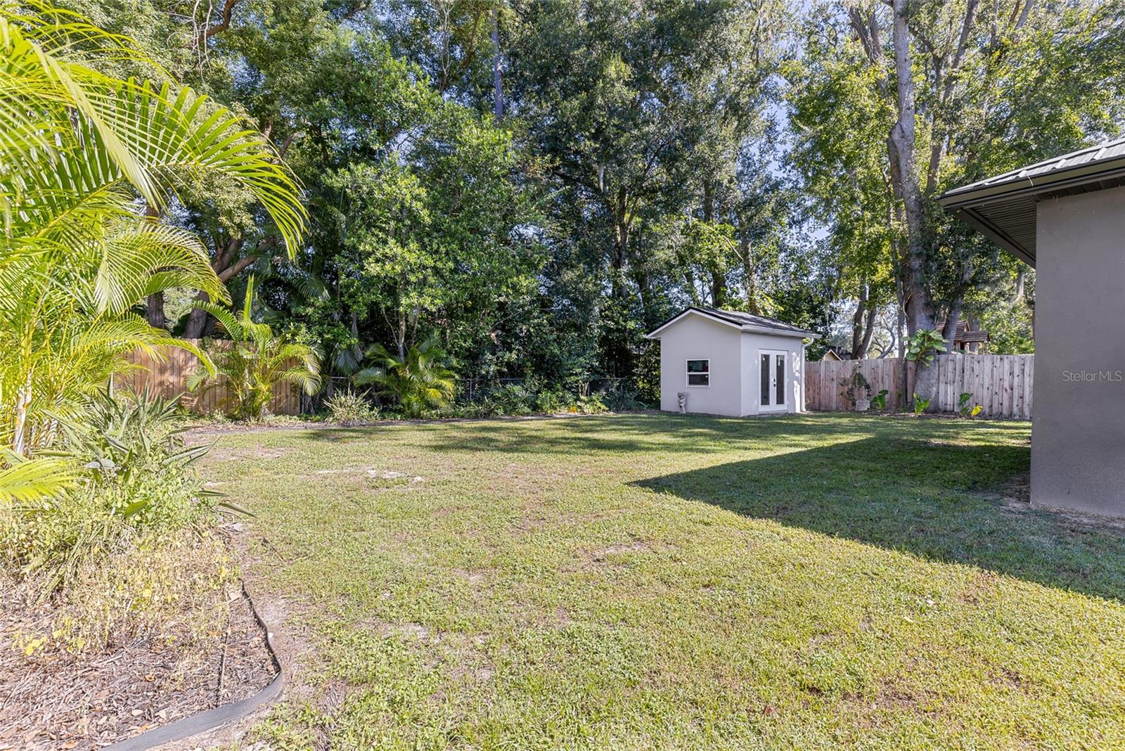 Image 34 of 44 For 963 Glenview Circle