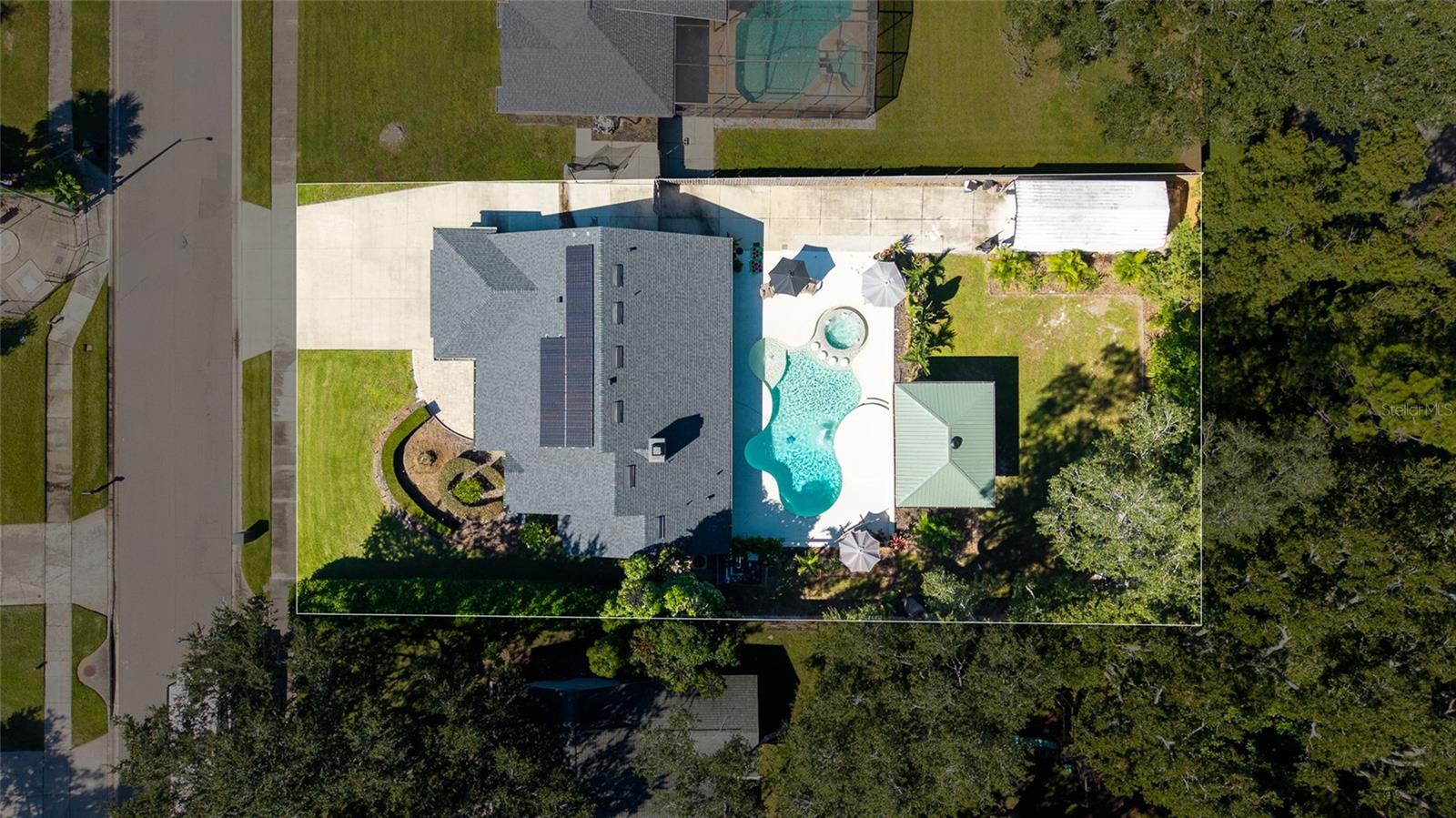 Image 37 of 44 For 963 Glenview Circle