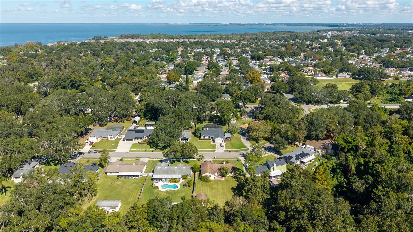 Image 42 of 44 For 963 Glenview Circle